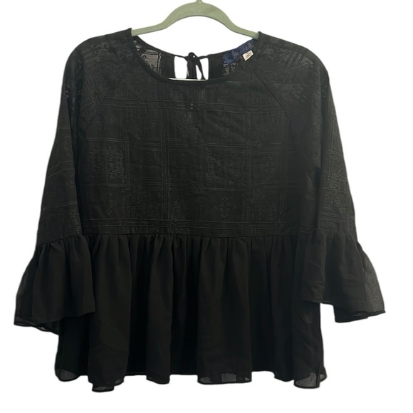 Francesca’s Blue Rain Ruffled Embroidered Tie Back Top Size Medium - Picture 1 of 8